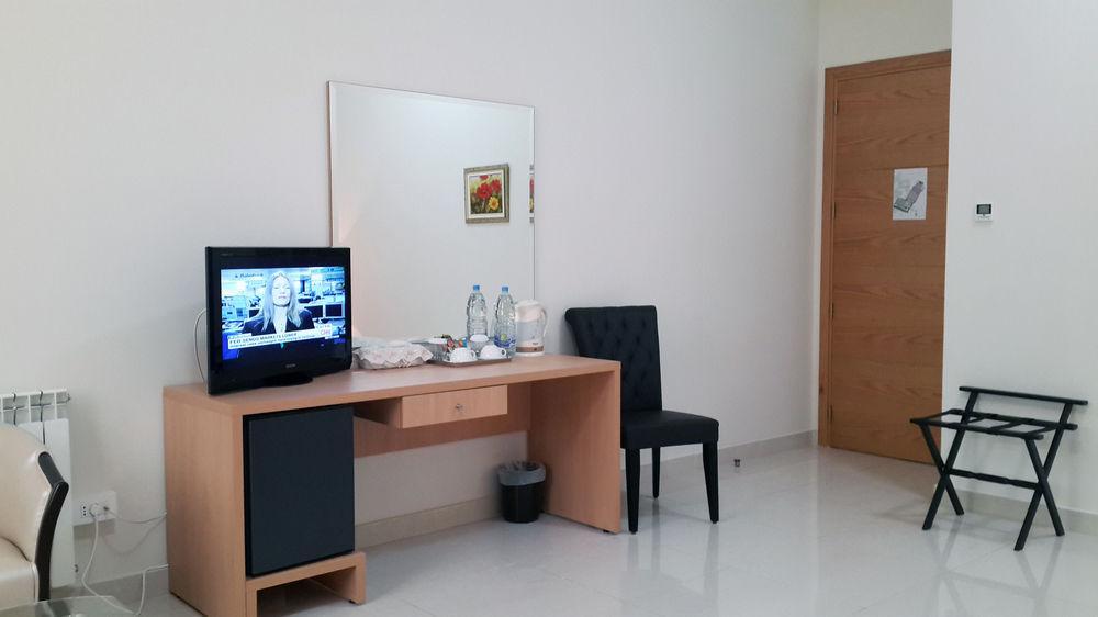 Liqaa Hotel Beirut Luaran gambar